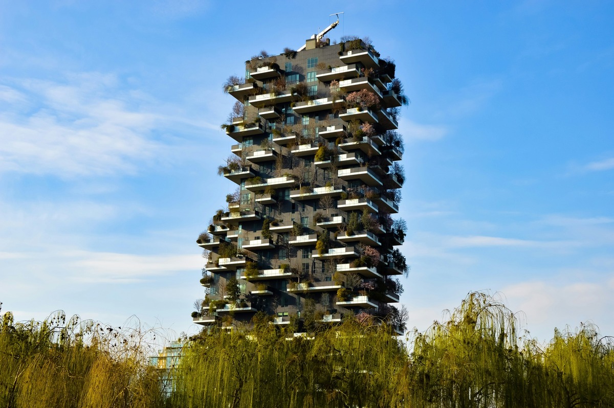 Milan Modern Skyline - Bosco Verticale